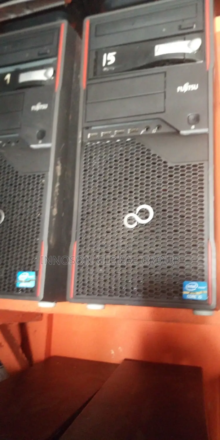 Desktop Computer Fujitsu Esprimo P957/E85+ 8GB Intel Core i5 HDD 500GB