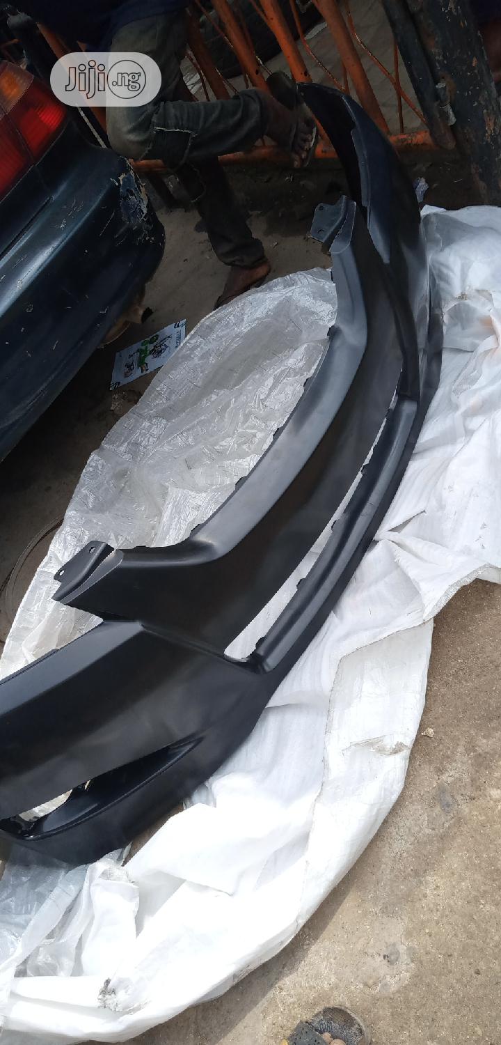 Front Bumper Toyota Matrix 2009/2010 Original