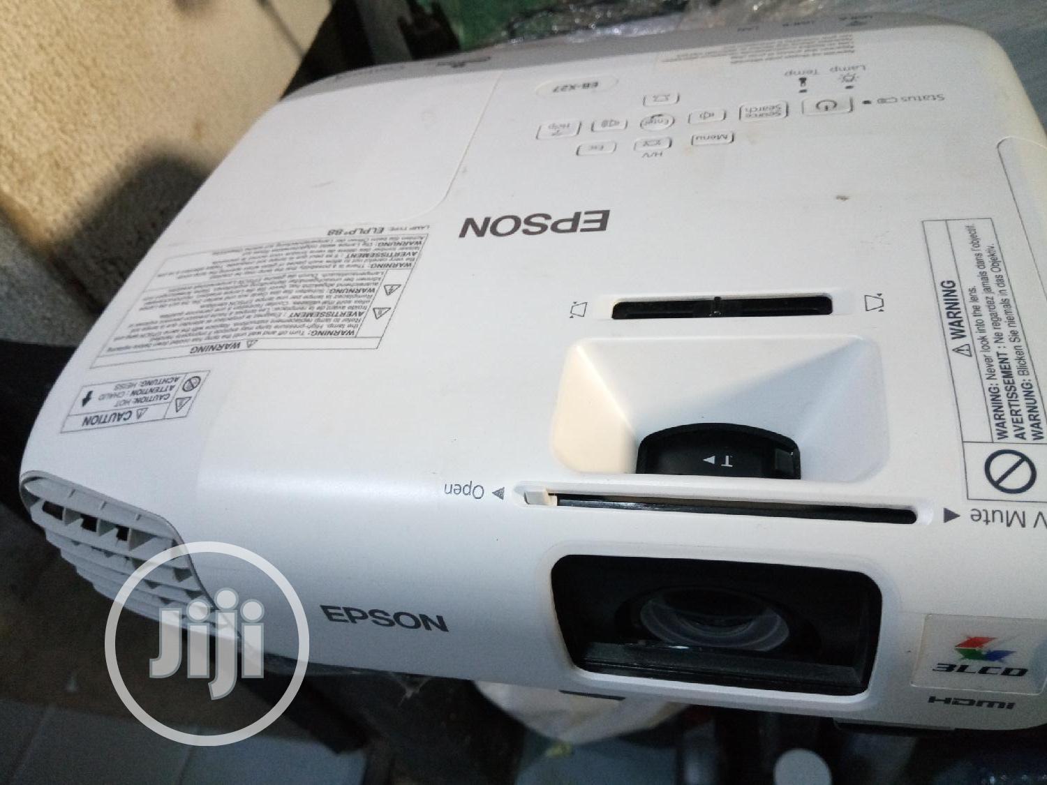 Uk Used Epson Projector for Presentation