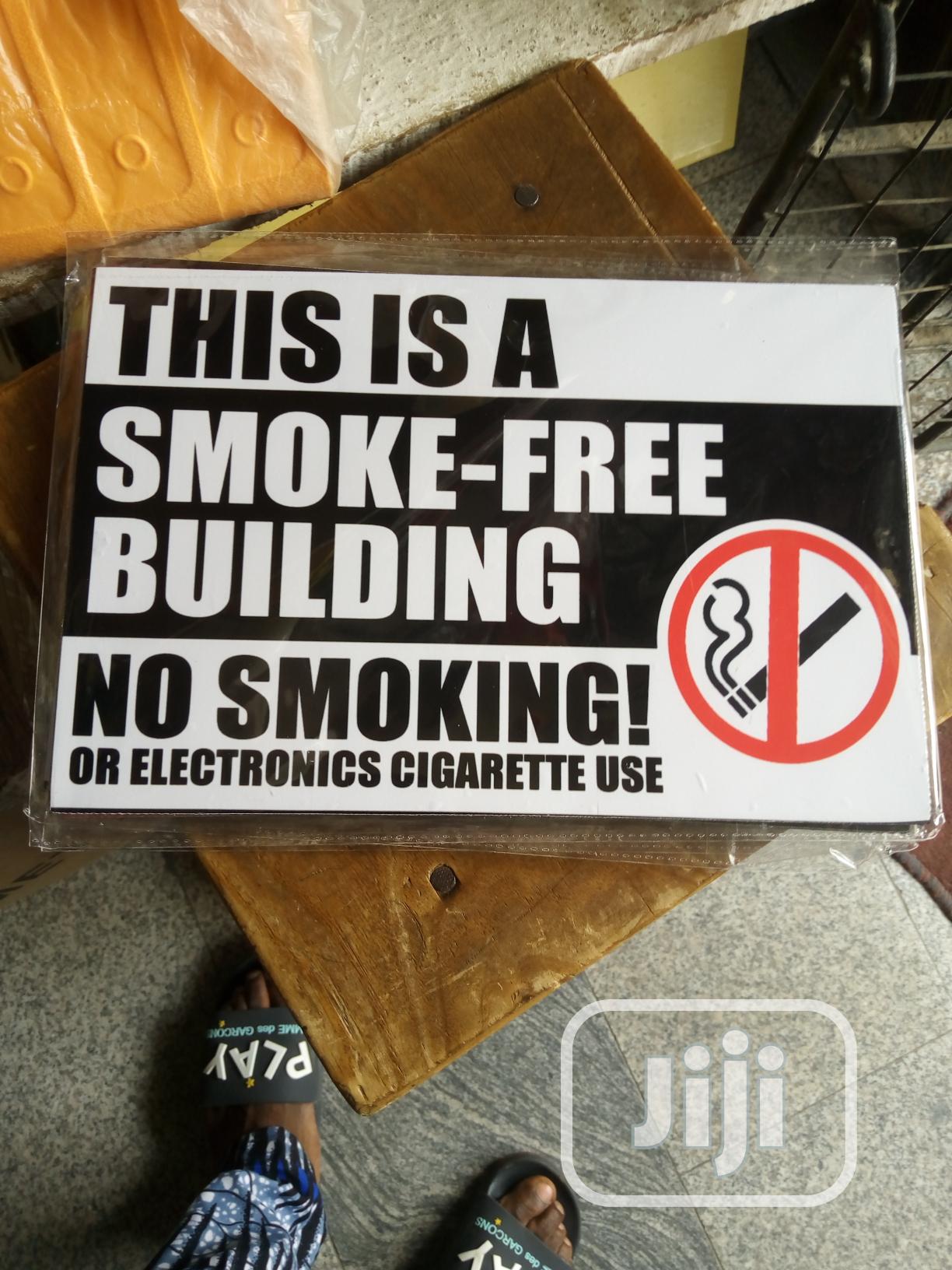 School No Smoking Signage.