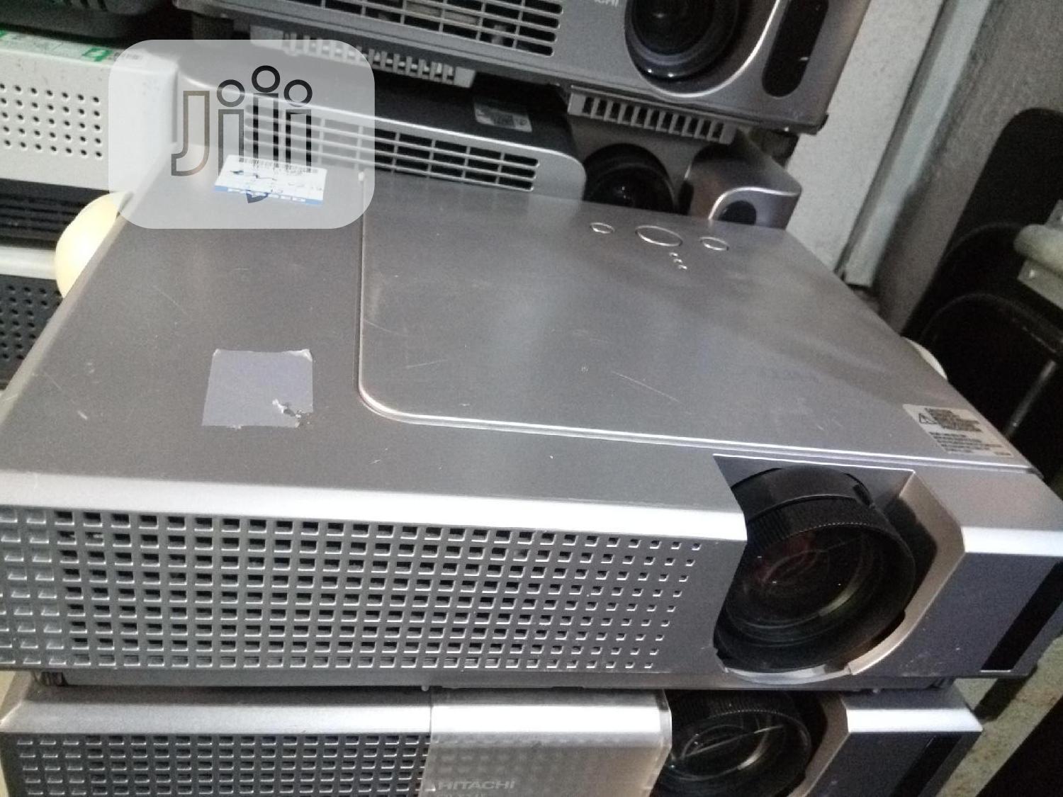 Cheap Ash Colour Hitachi Projector