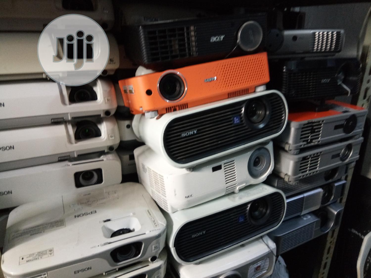 Neat London Used Projector