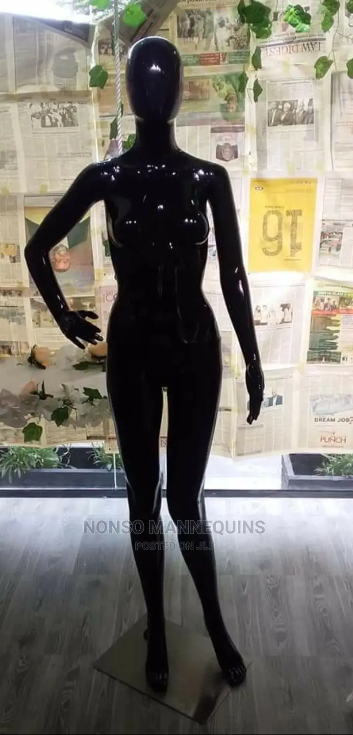 Black Female Egg Face Fashion Clothes Mannequins Display