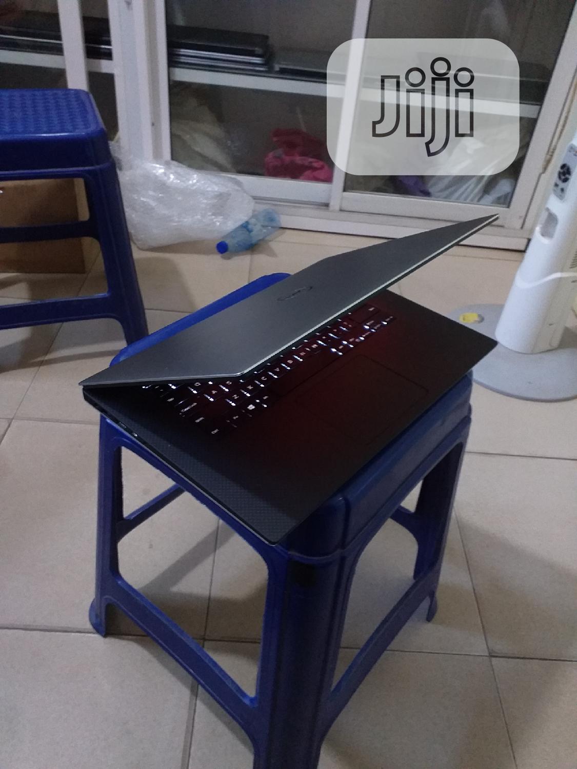 Laptop Dell XPS 15 9560 16GB Intel Core I7 SSD 512GB