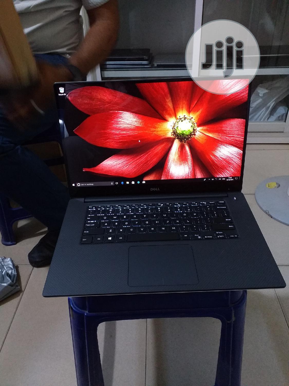 Laptop Dell XPS 15 9560 16GB Intel Core I7 SSD 512GB