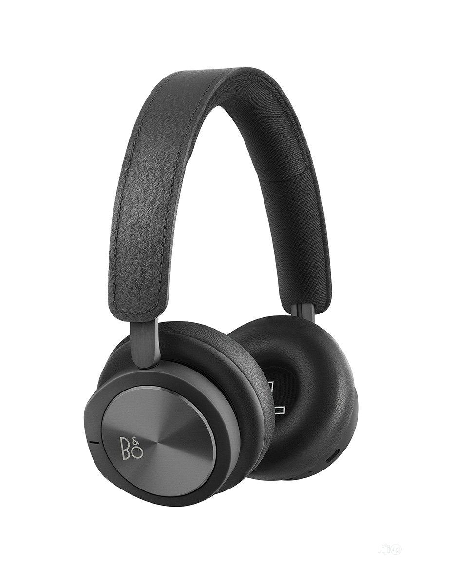 Bang & Olufsen Beoplay H8i Wireless Bluetooth On-ear Headphones.