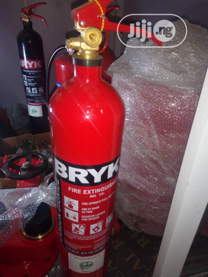 Fie Extinguishers(3kg C02)