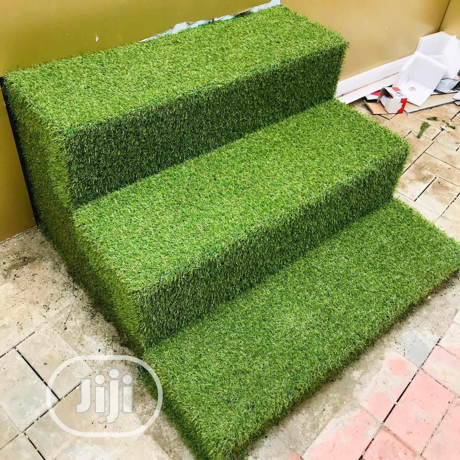 Redefine Your Staircase With Grass Rugs