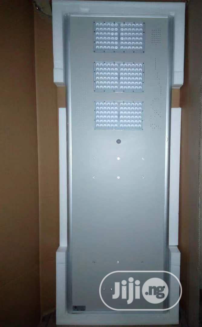 Felicity 100w All in One Solar Street Light Highly Efficiy
