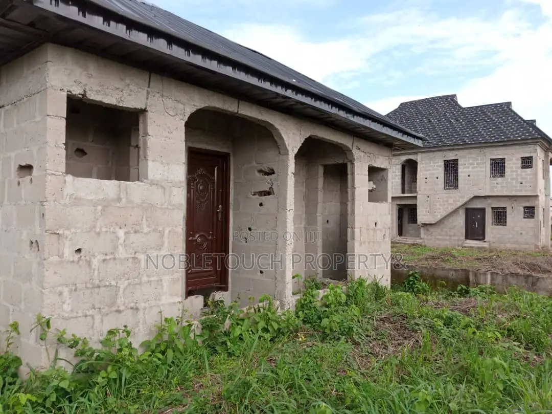 A Well Modern 4bedroom Bungalow With Jiraf Roofing On 2plots