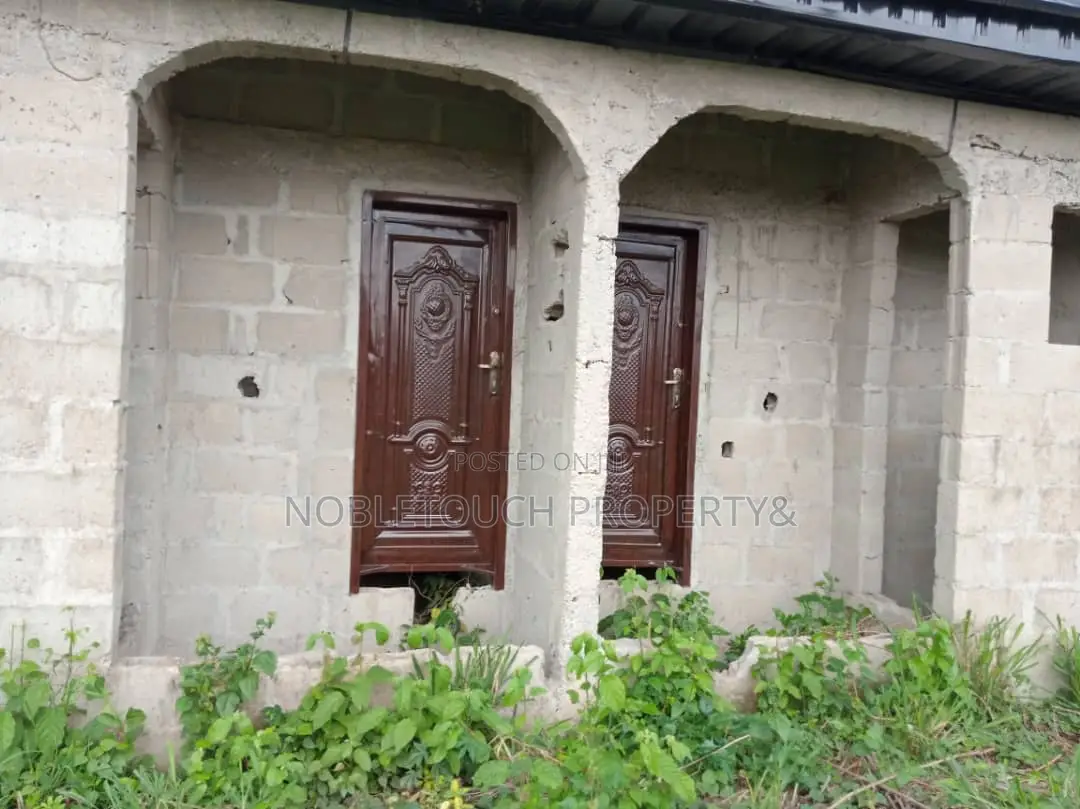 A Well Modern 4bedroom Bungalow With Jiraf Roofing On 2plots