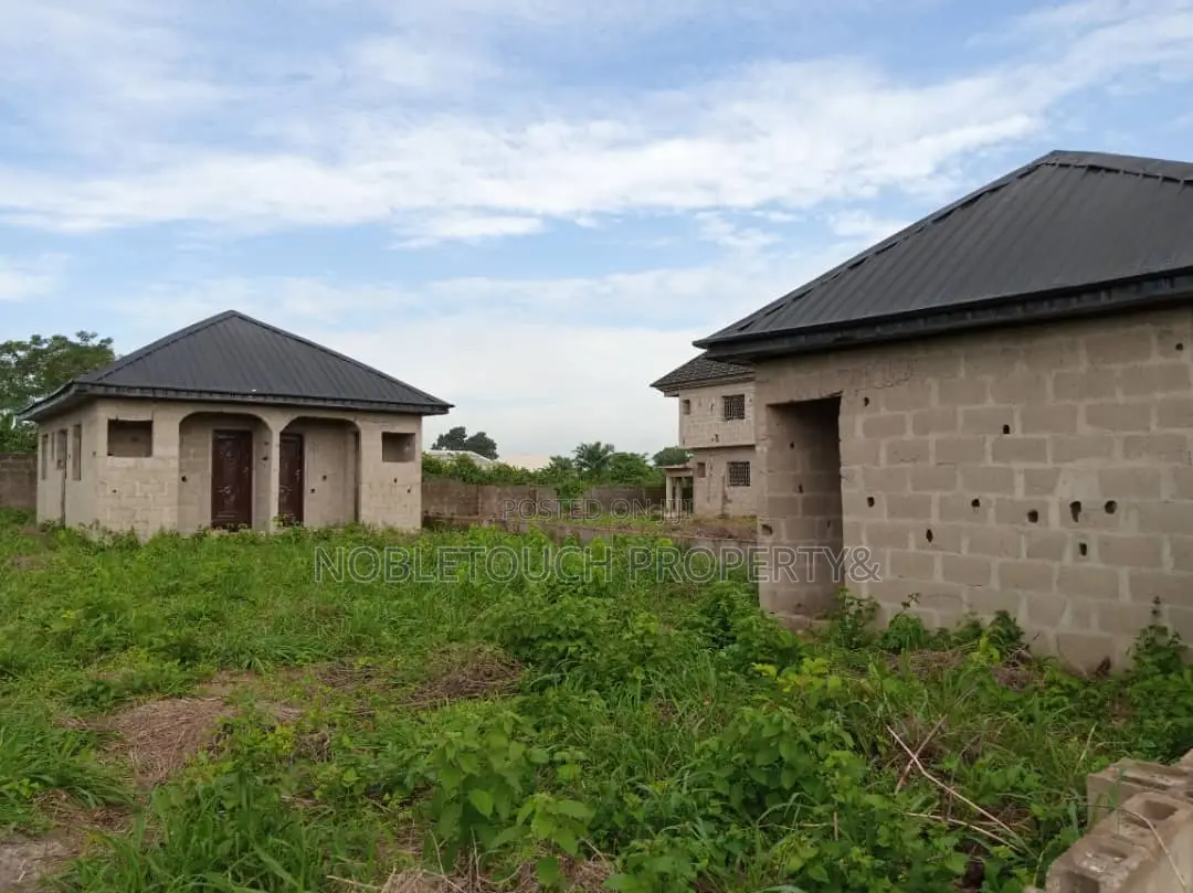 A Well Modern 4bedroom Bungalow With Jiraf Roofing On 2plots