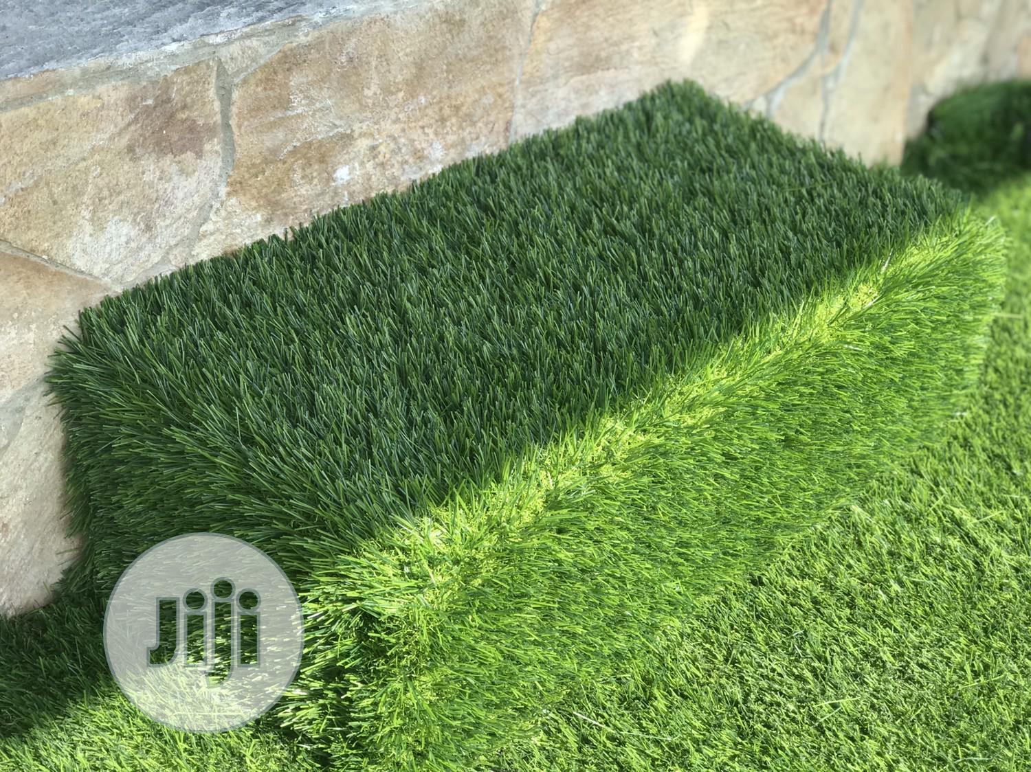 Spot the Edge of Our Quality Artificial Grass Rugs