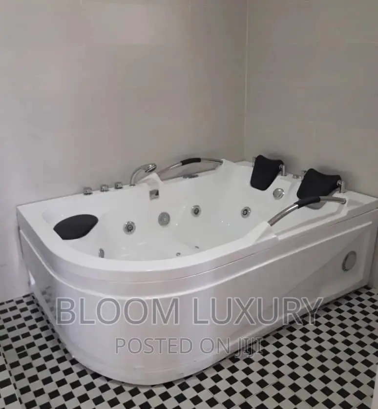 Jacuzzi 180×120cm ( England)