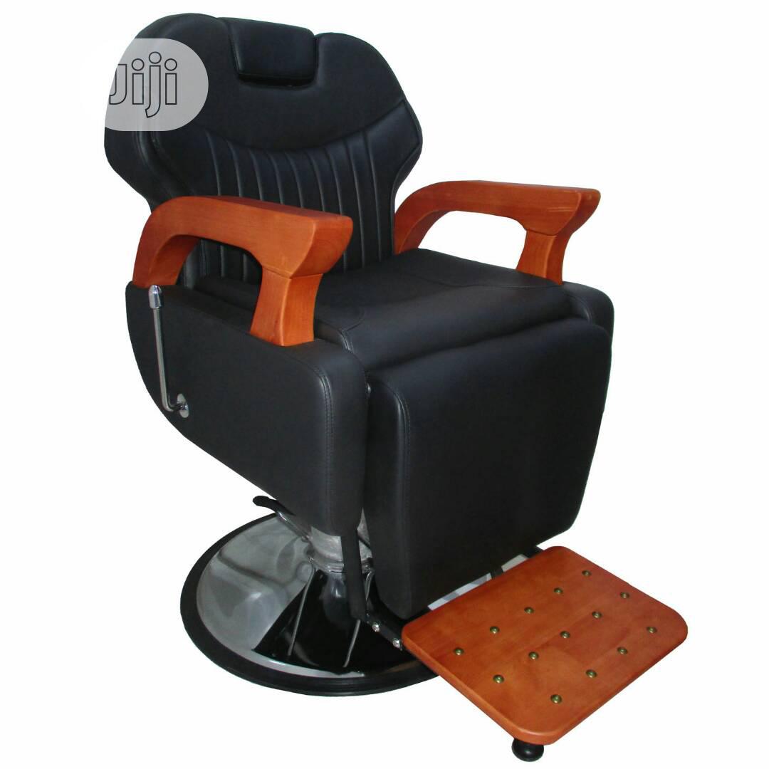 Standard Barbing Chair