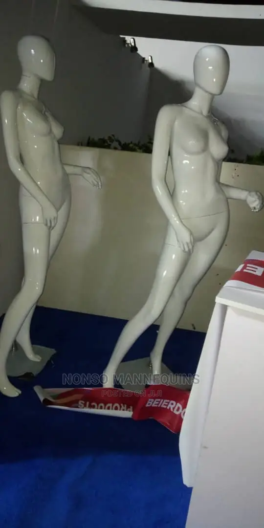 Glossy White Pose Female Egg Face Fashion Mannequinss