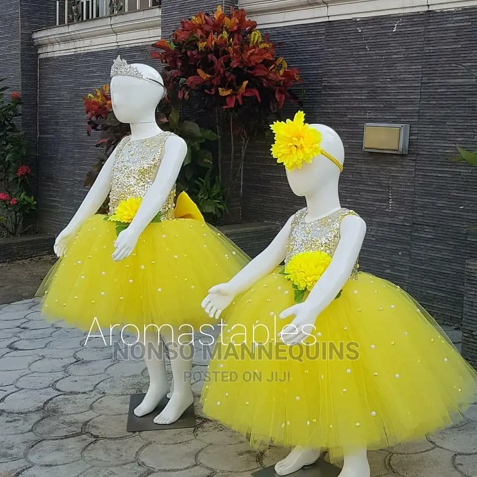White Colour Egg Face Unisex Kid Clothes Display Mannequin