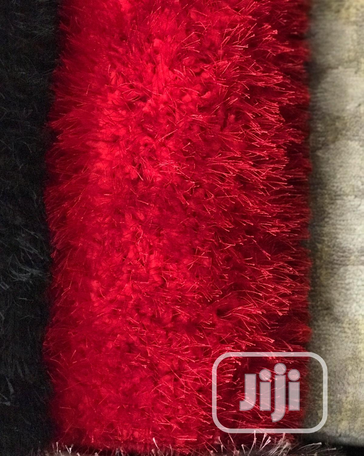 Plain Red Soft Center Rugs (4/6)