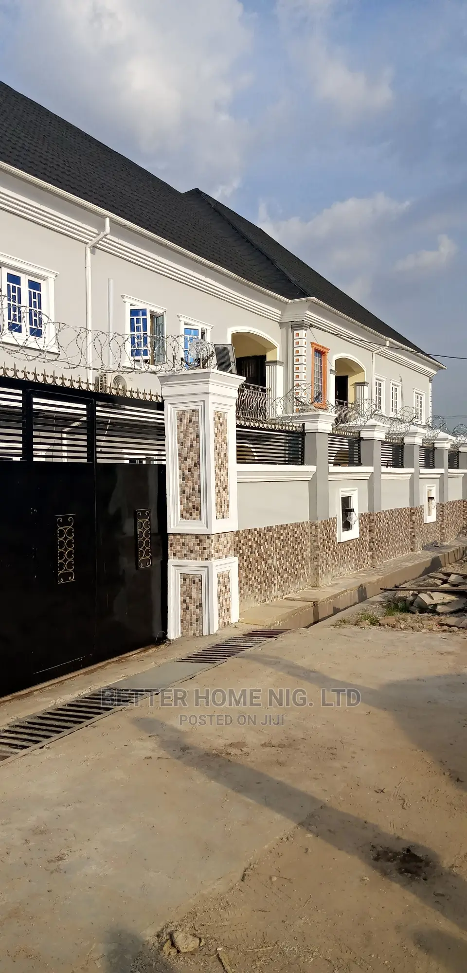 Furnished 3bdrm Apartment in Oluyole for rent