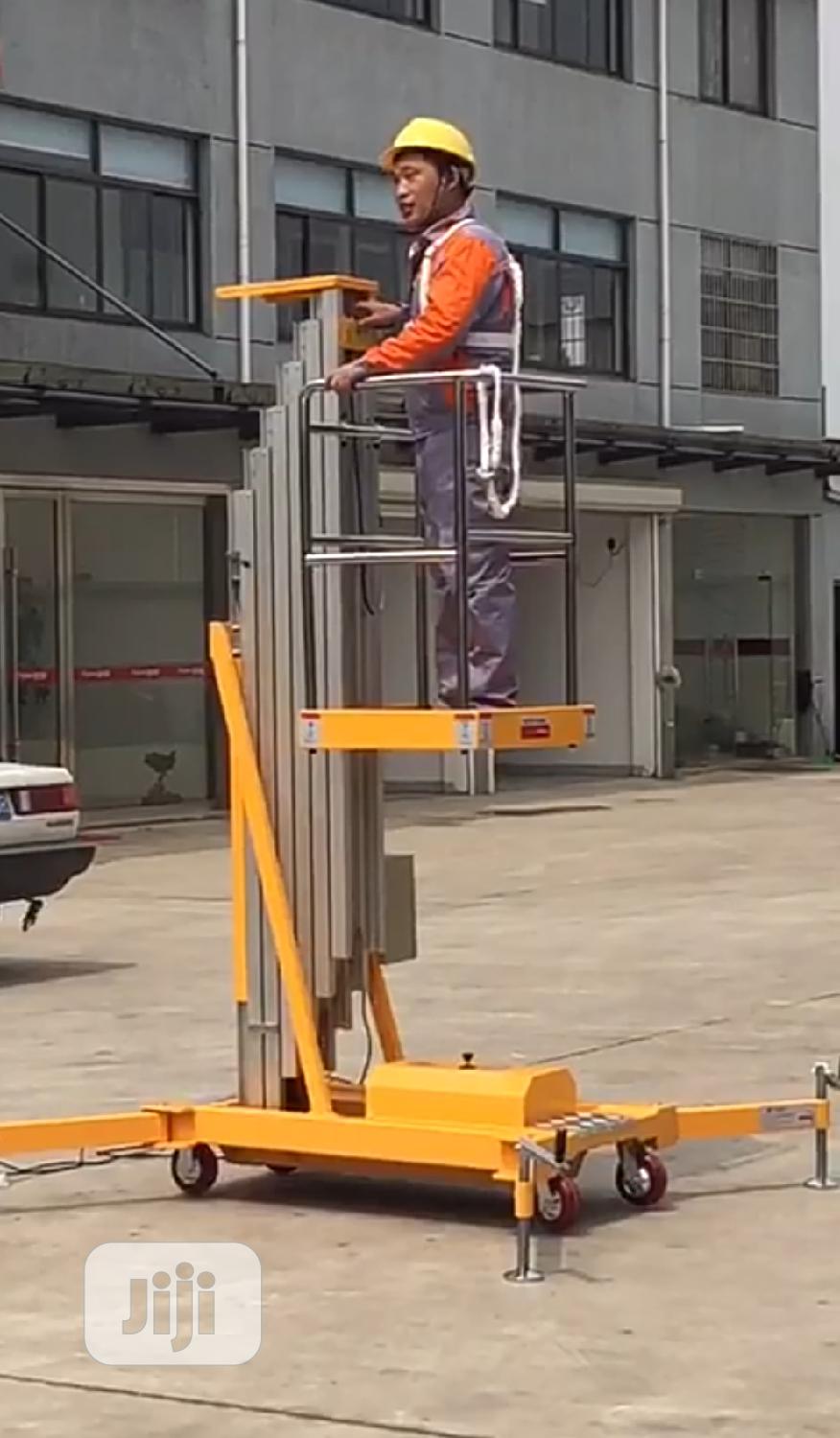 Scissors Lift