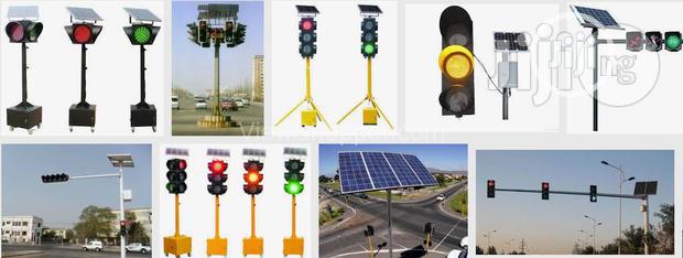 Solar Powered Traffic Lights By Teso Tech