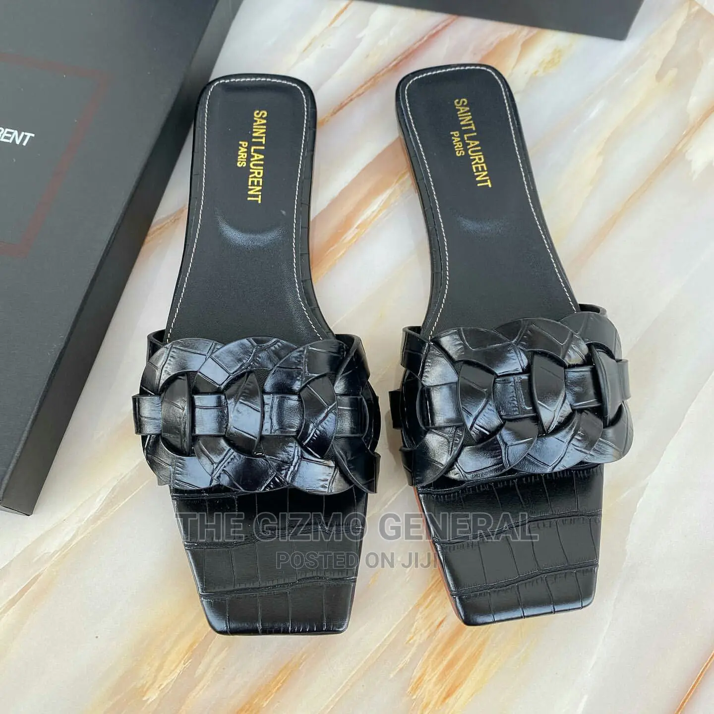 Saint Laurent Tribute Flat Leather Slides