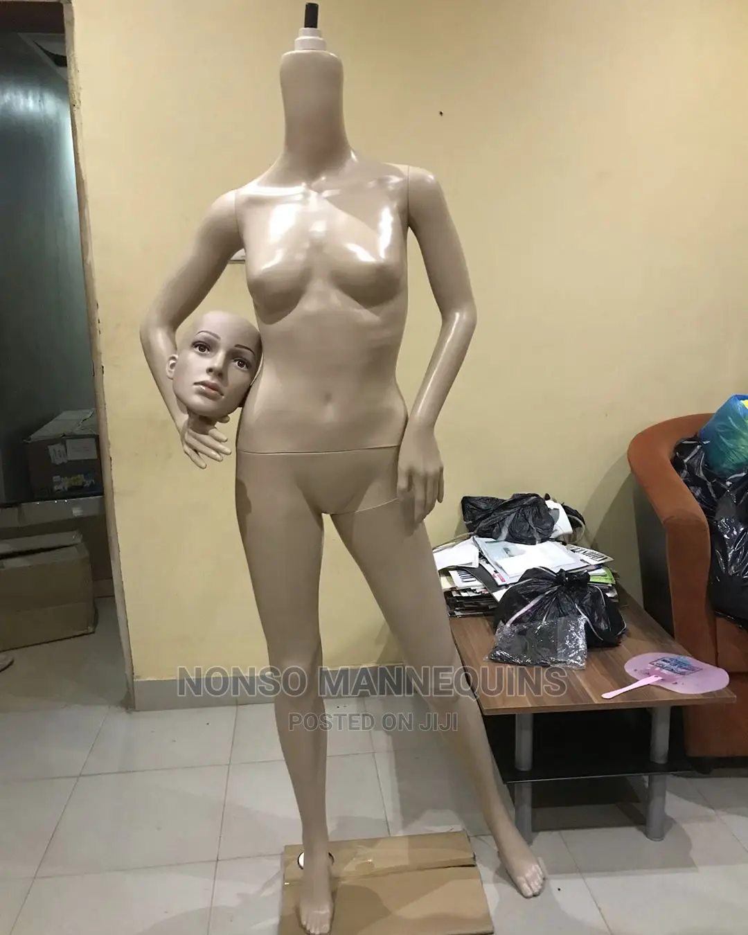 G6 Plastic Skin Colour Female Mannequin Display