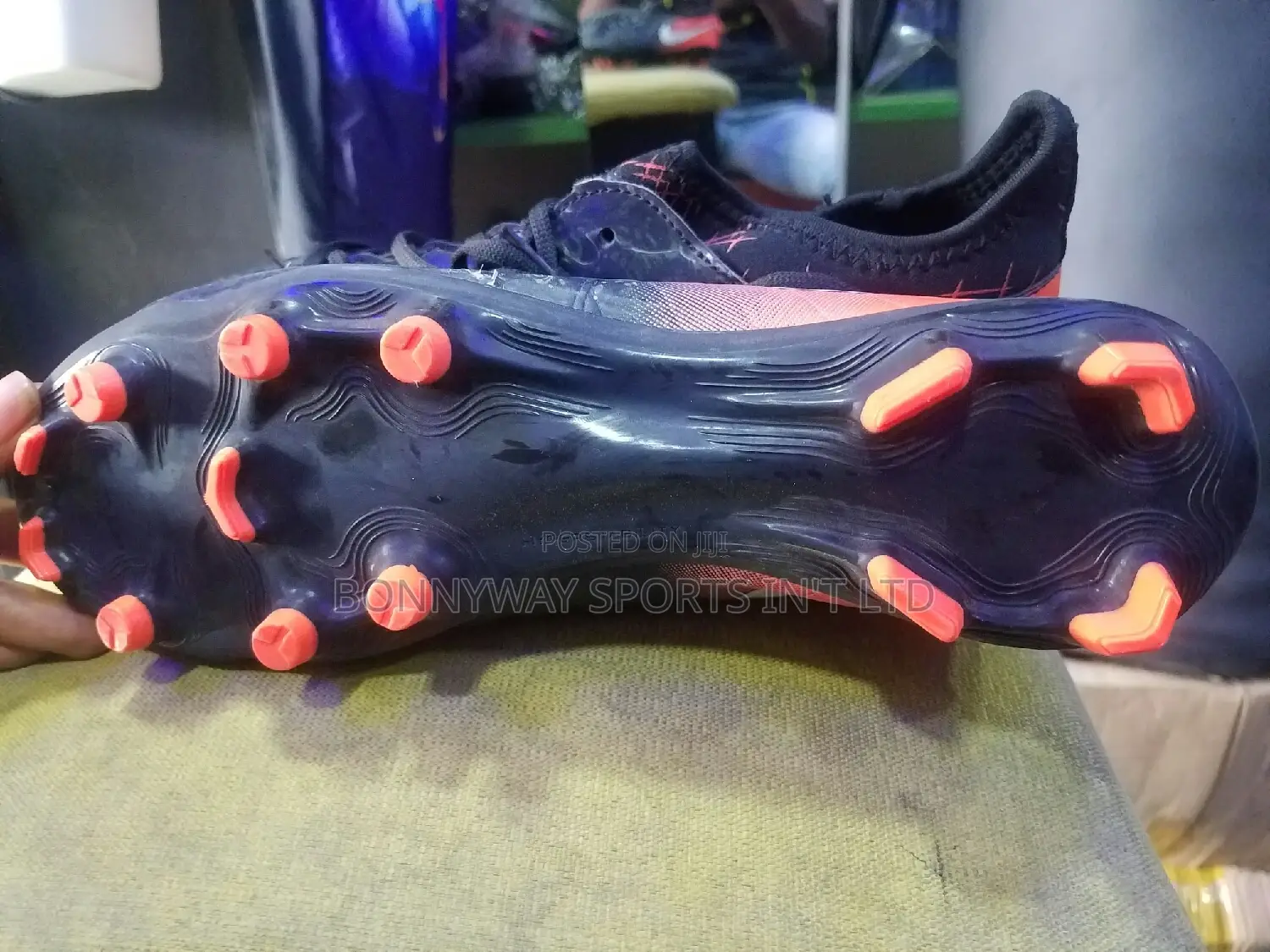 Size 40 Leather Nike Boot