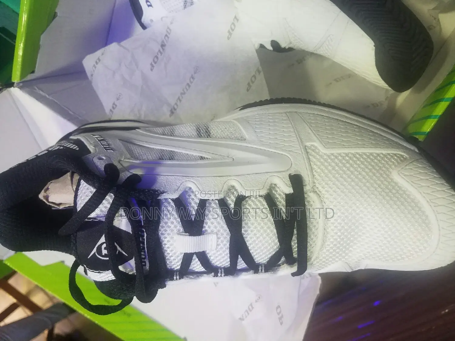 Dunlop Professional Size 44 Lawntennis Canvas