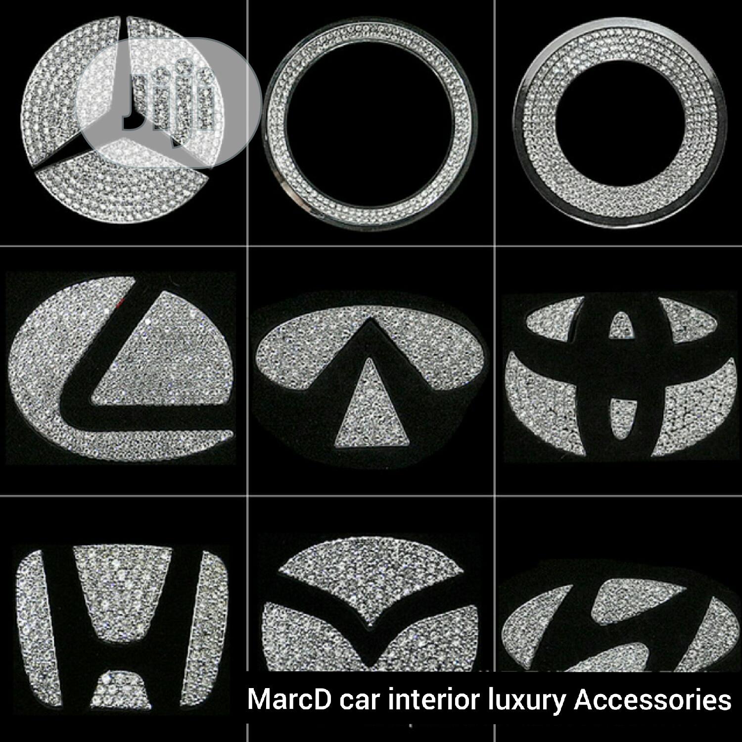 Diamond Stunded Entrusted Logo Placer.