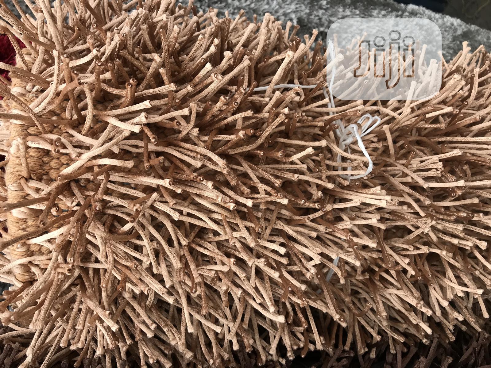 Quality Living Room 5 by 7 Turkish Shaggy Center Rug.