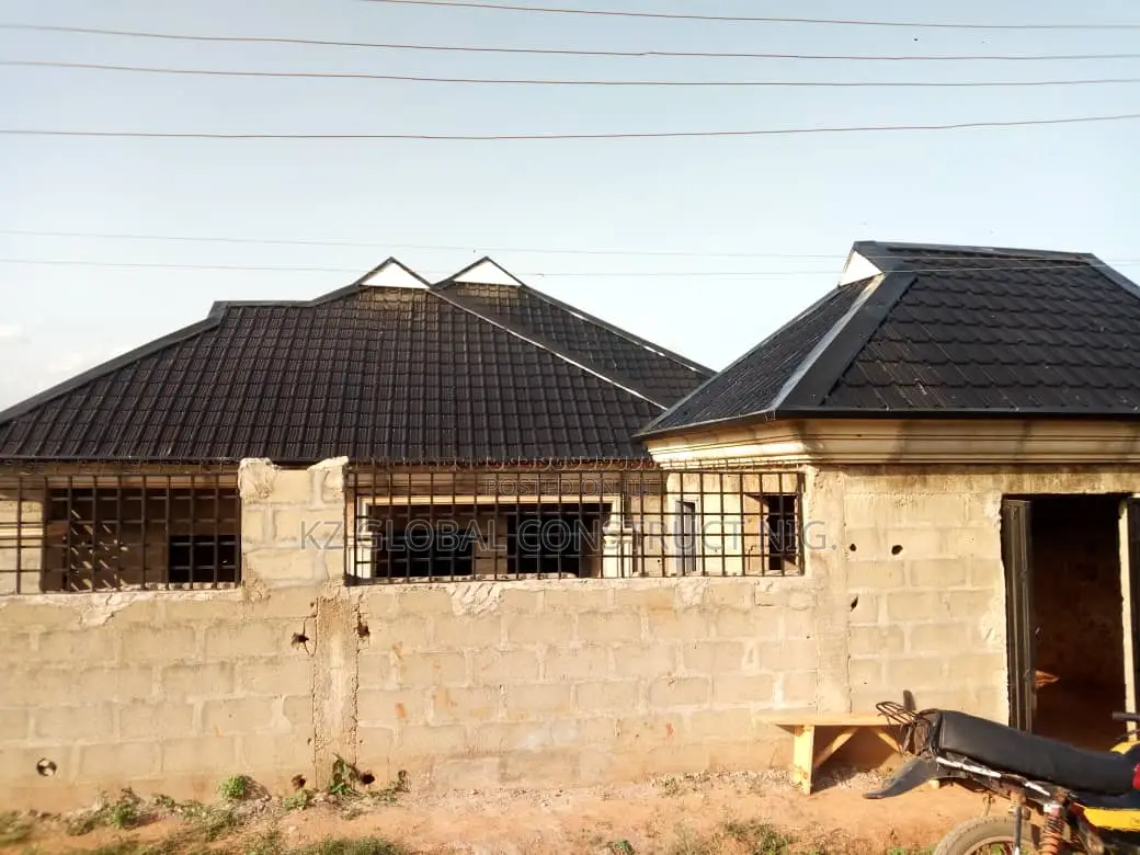 Aluminum Roof Coverings Works and PVC Gutter Outlet