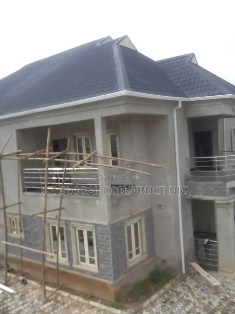 Aluminum Roof Coverings Works and PVC Gutter Outlet