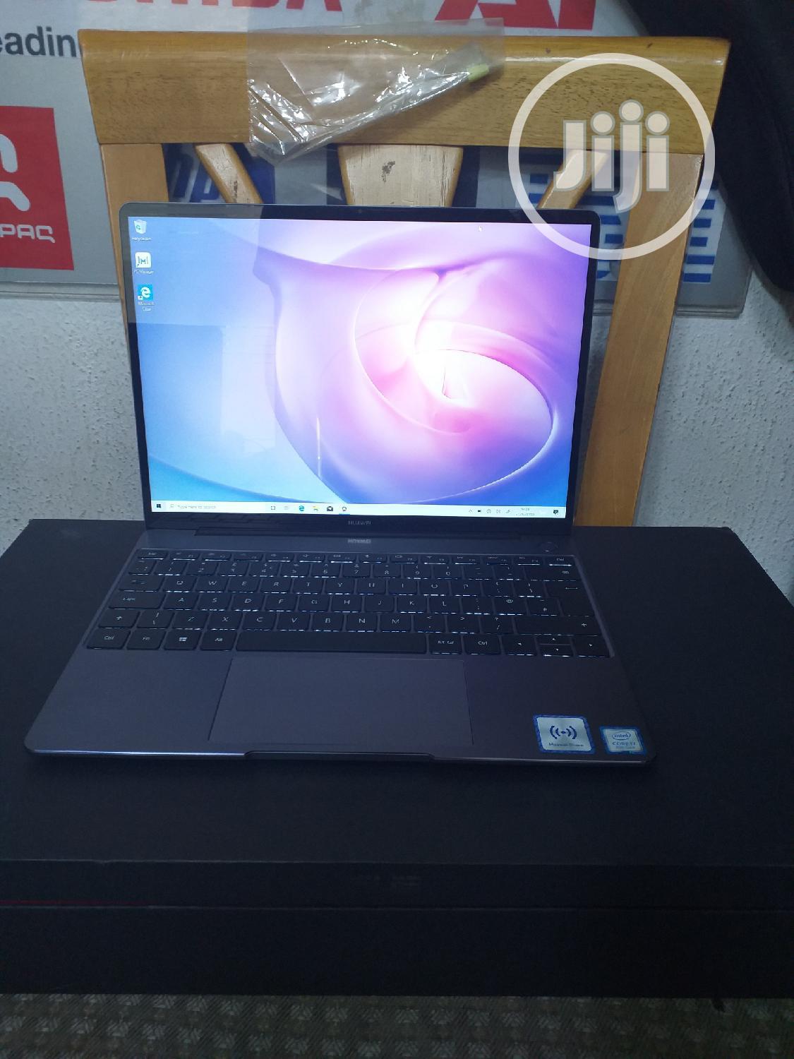 Laptop Huawei MateBook 13 WRT-W19E 8GB Intel Core I7 SSD 512GB