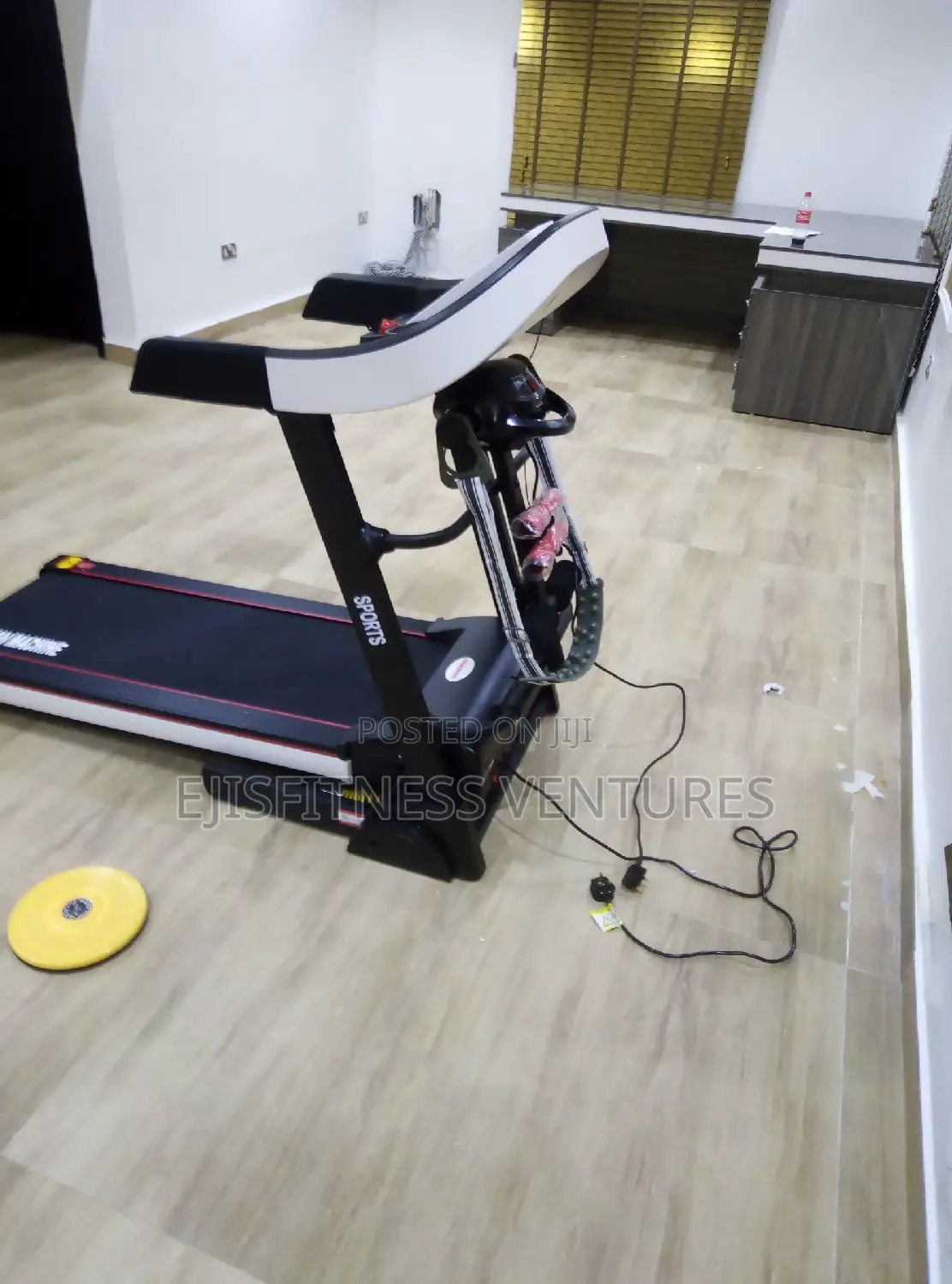 2.5 Hp German Treadmill With Massager