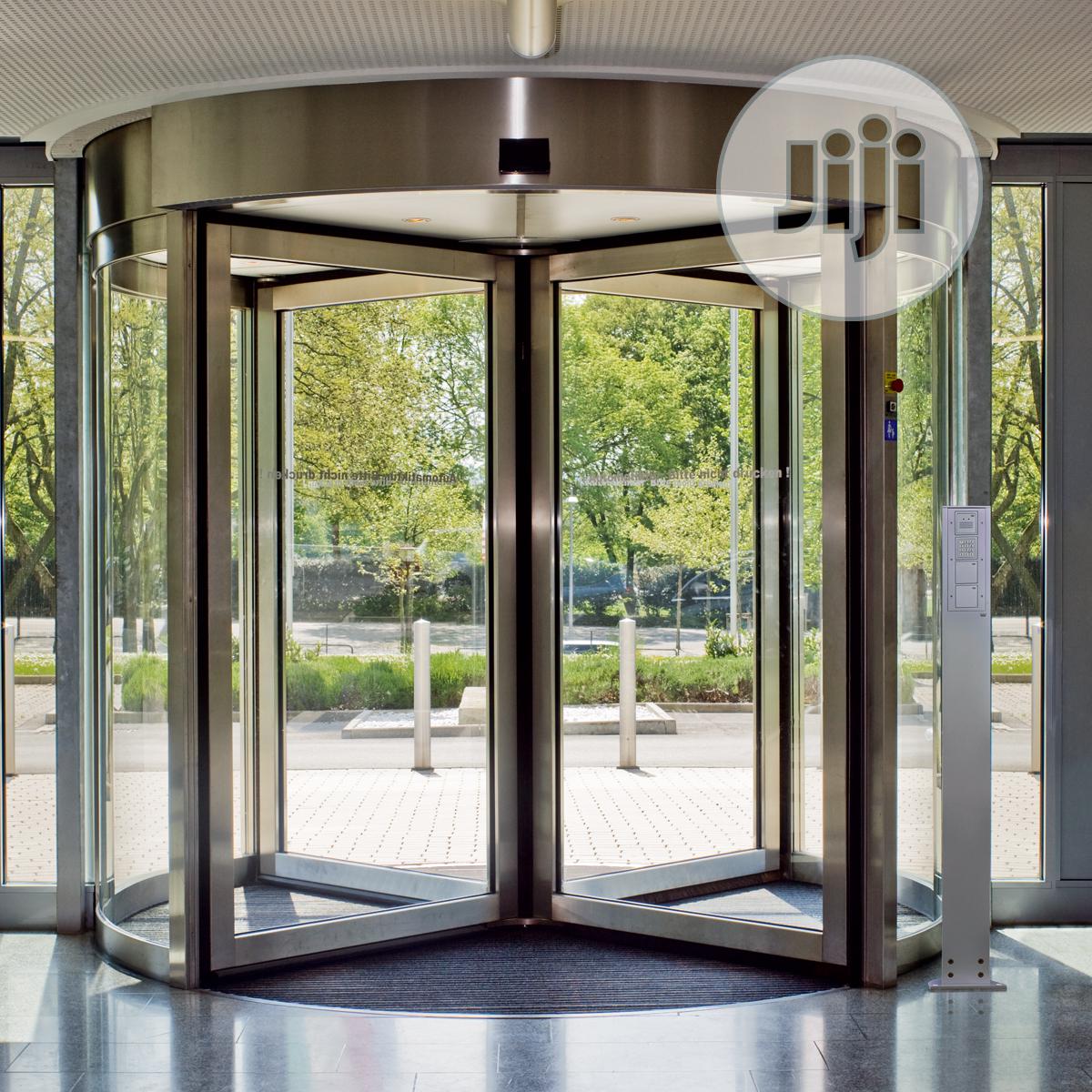 Revolving Door Installation