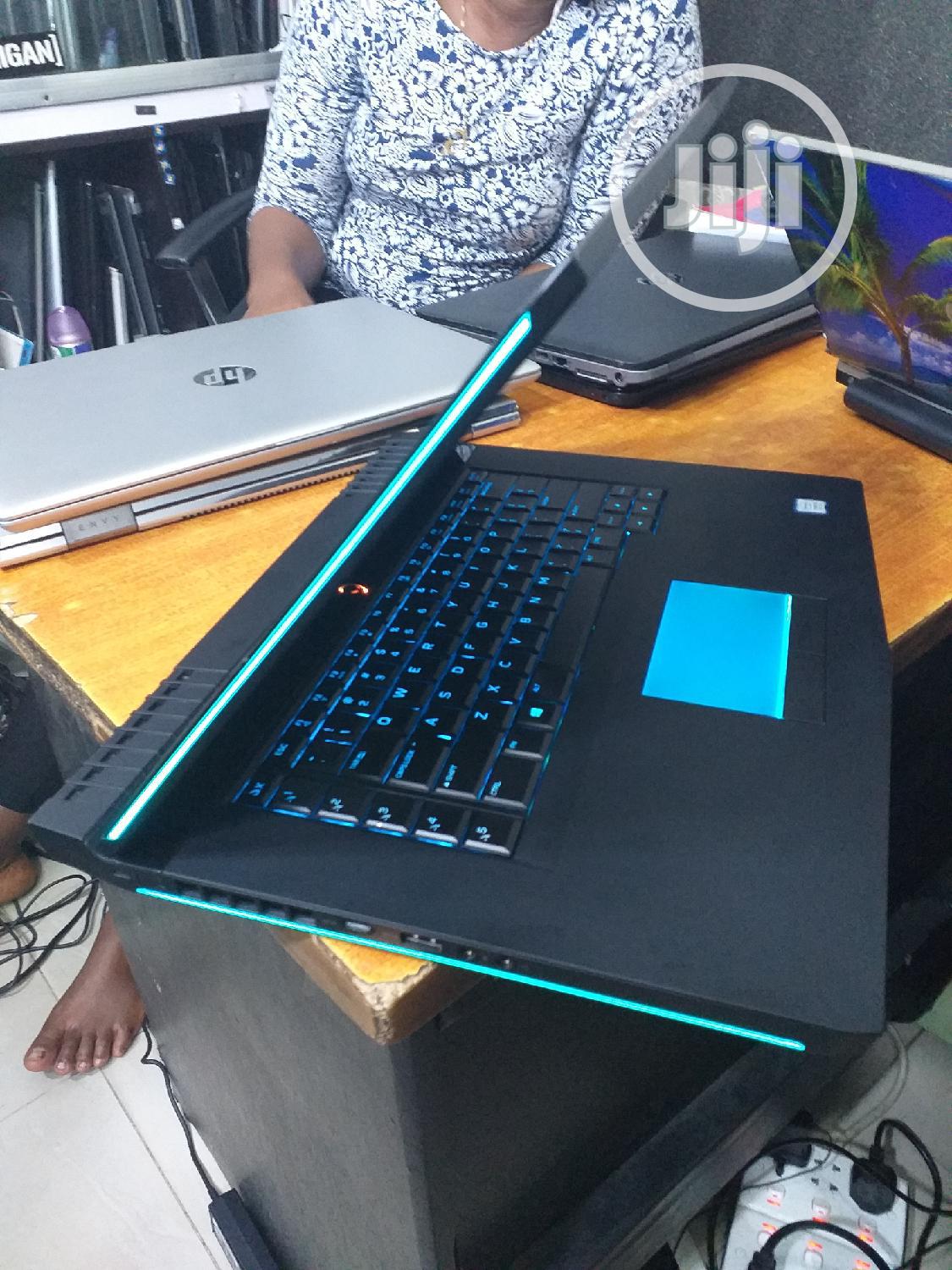 Laptop Dell 16GB Intel Core I9 SSHD (Hybrid) 1.5T