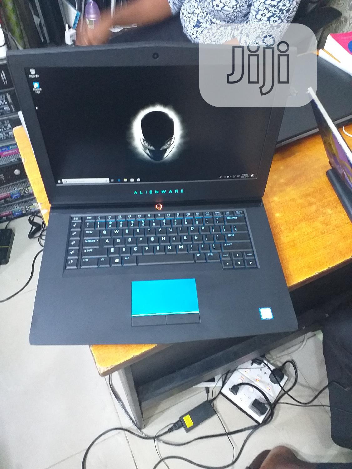 Laptop Dell 16GB Intel Core I9 SSHD (Hybrid) 1.5T