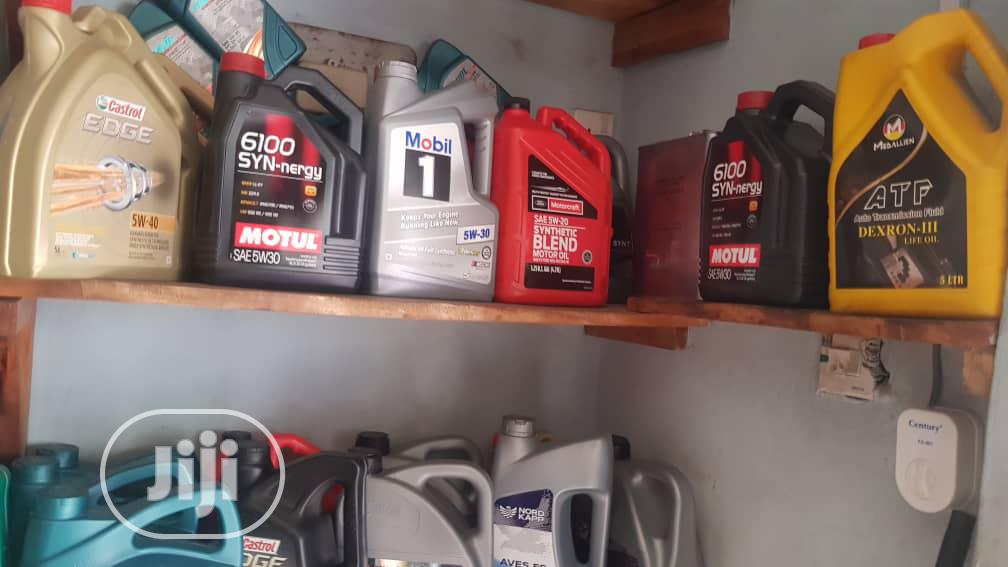 Engine Oil For Benz, BMW, Dodge, Porsche And American Motors