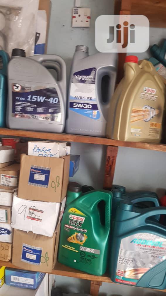 Engine Oil For Benz, BMW, Dodge, Porsche And American Motors