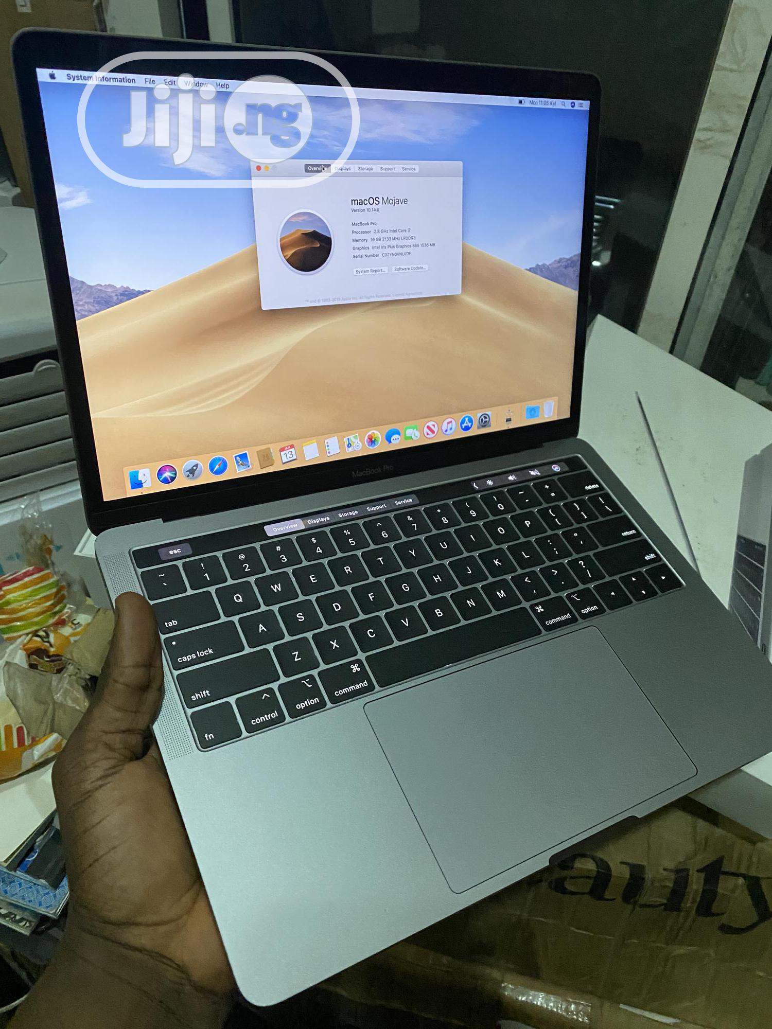 Laptop Apple MacBook Pro 16GB Intel Core I7 1T