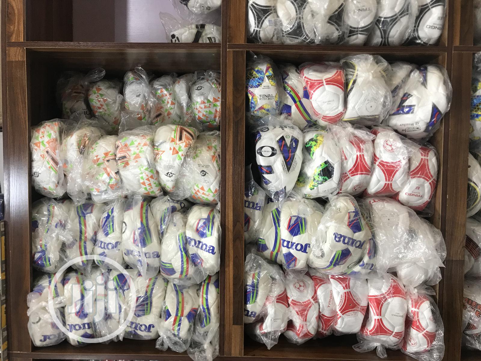 Soccer Balls Sizes 4 5