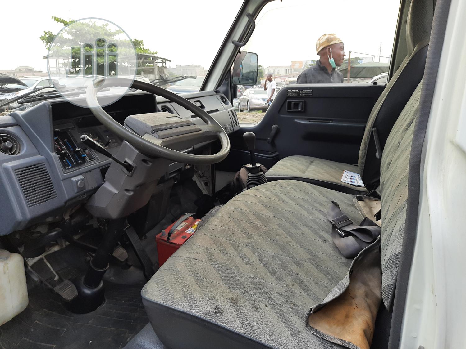Toyota Dyna 150 2001 White