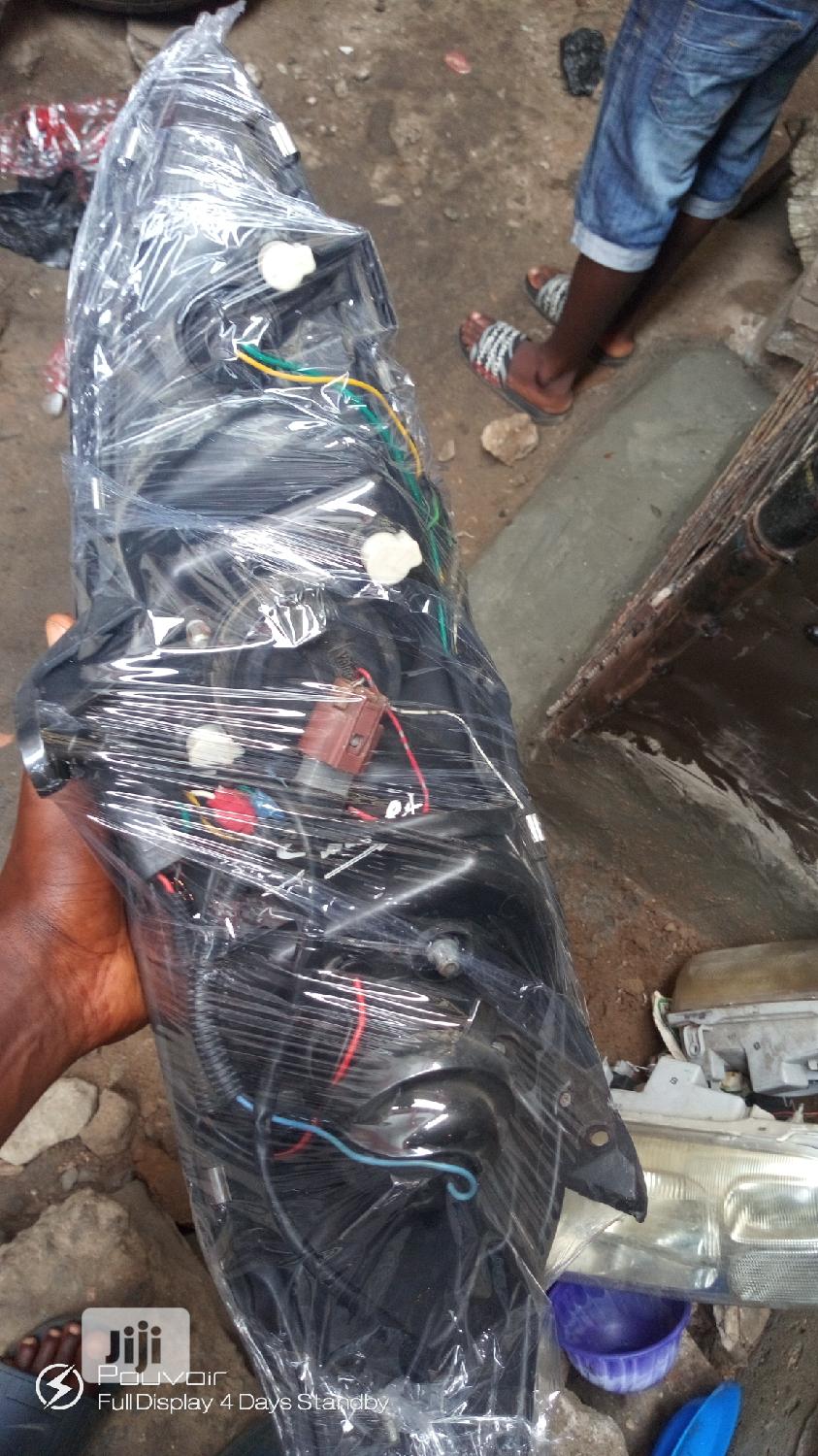 A Set of Head Lamp 2.7 Camry Model Yahoo Type