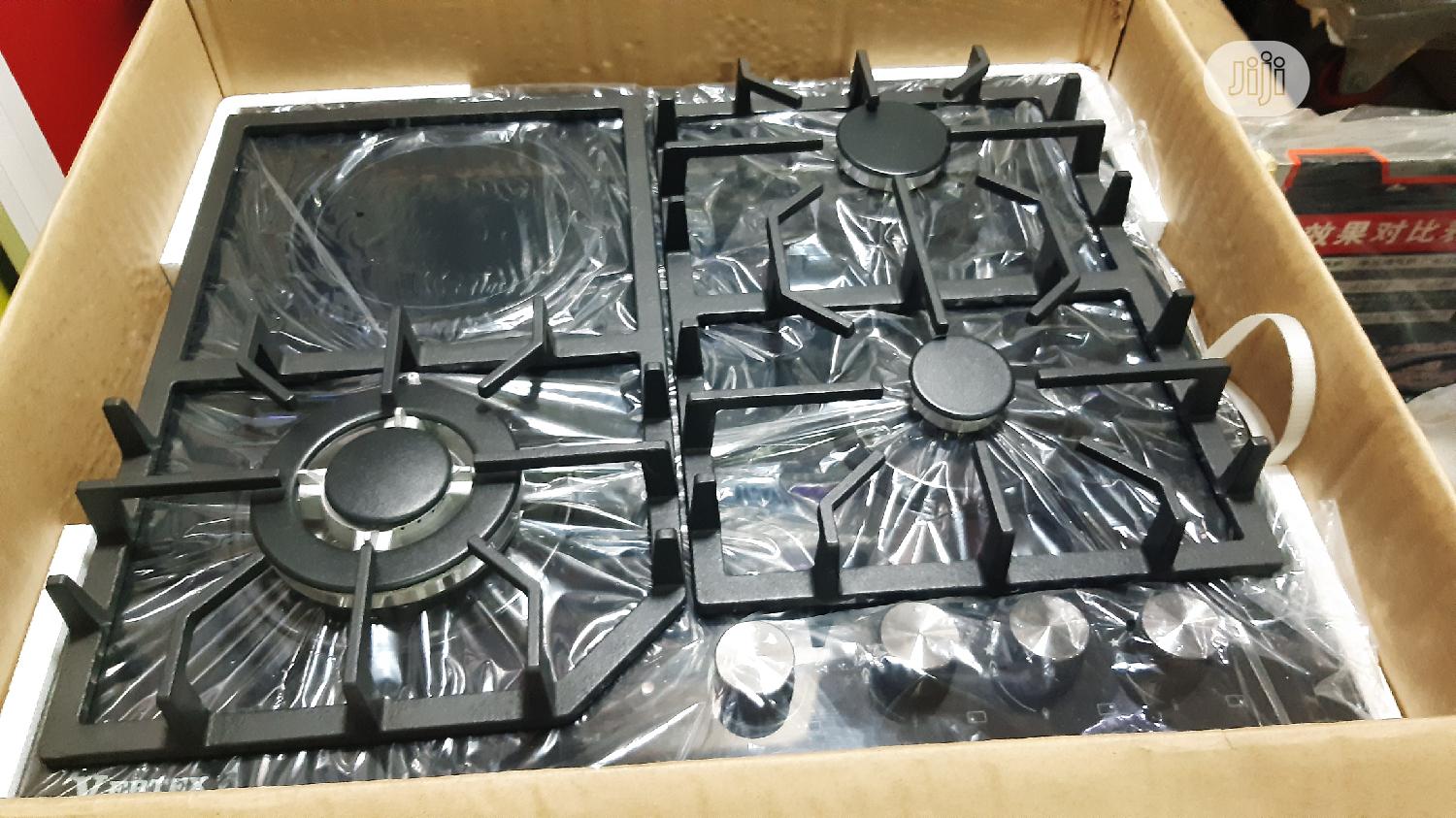 Inbuilt Cooker (4 Gas ,1 Electric)
