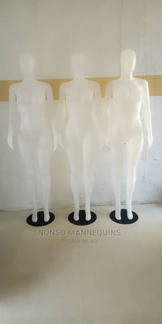 Female White Mannequin 1