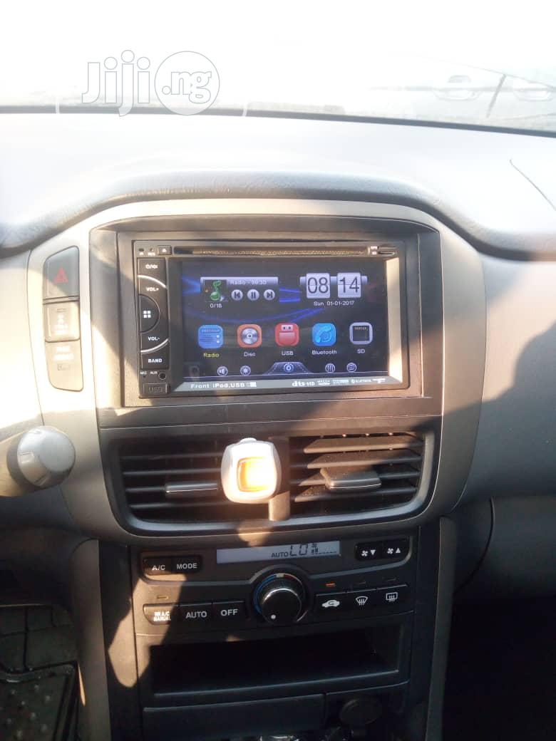 Honda Pilot 03/06 DVD With Reverse Camera