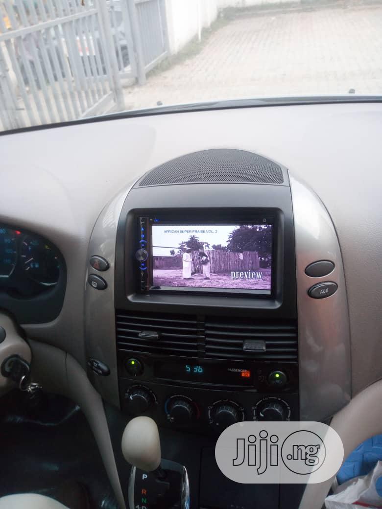 Toyota Sienna 03/07 With Reverse Camera, USB, SD Bluetooth