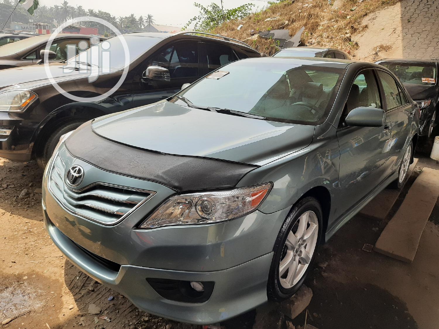 Toyota Camry 2009 Green