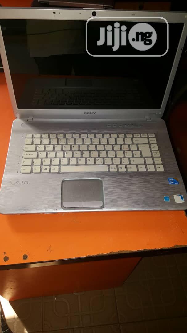 Laptop Sony VAIO E15 SVE1513Q1E 4GB Intel Core 2 Duo HDD 250GB